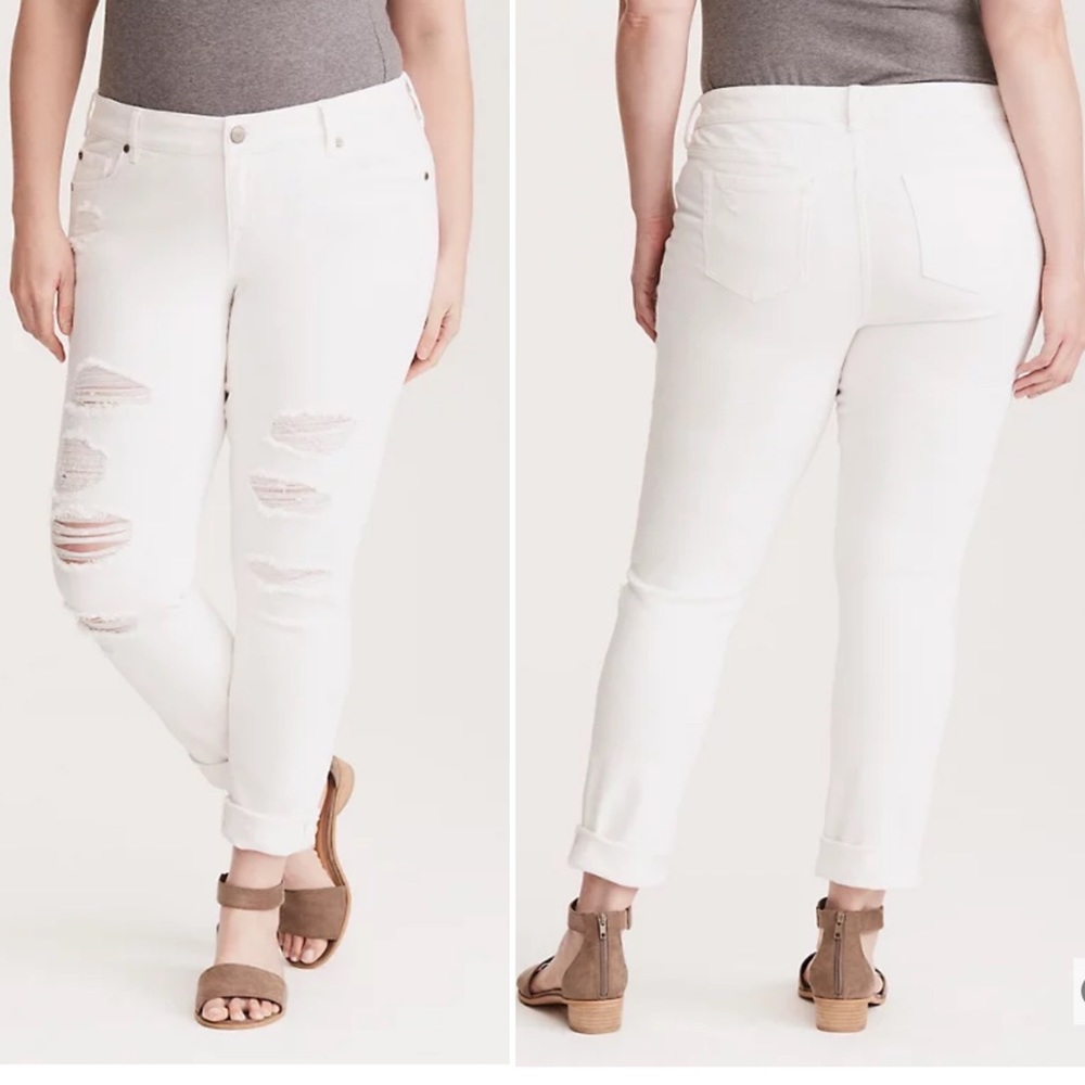 Torrid Boyfriend Jeans Distressed White Wash Sz 18